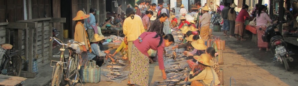 Early morning market
Burma or Birma or Myanmar?